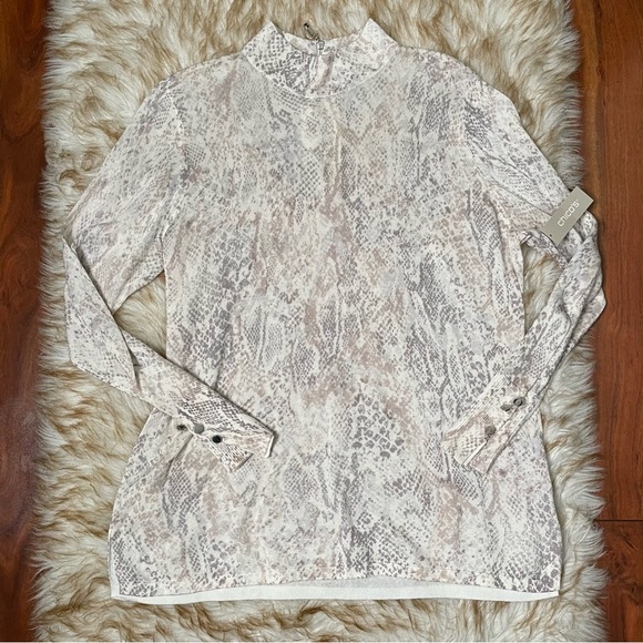 Chico’s python print zip back sweater - Picture 7 of 8